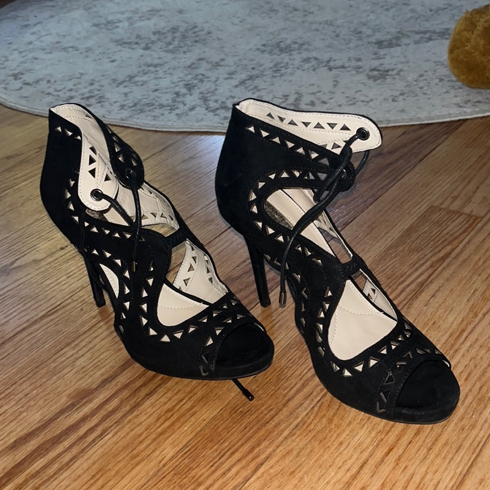 Jennifer Lopez heels worn once